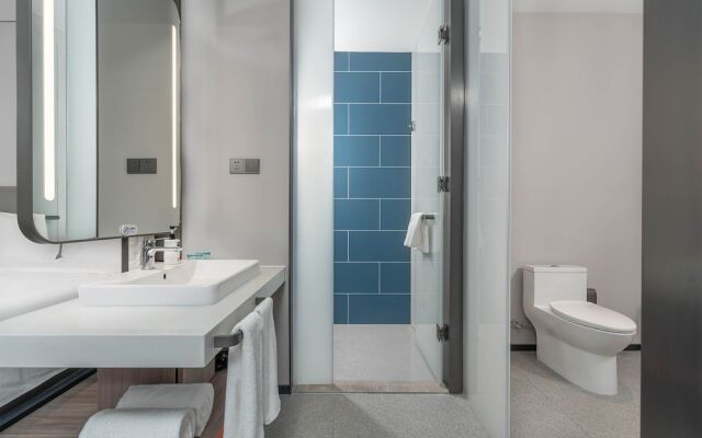 Holiday Inn Express Yinchuan Yuehai by IHG