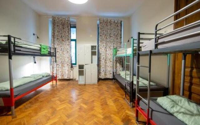 Hostel Cornel