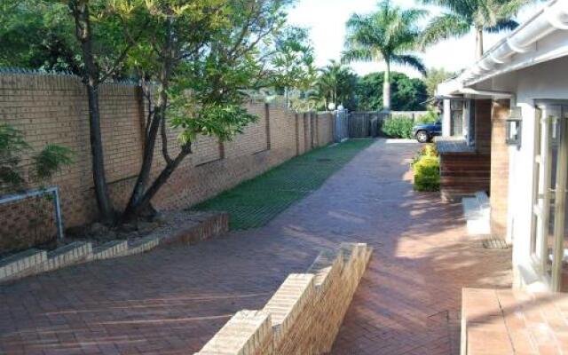 Riverside de Charmoy Estate Guest House