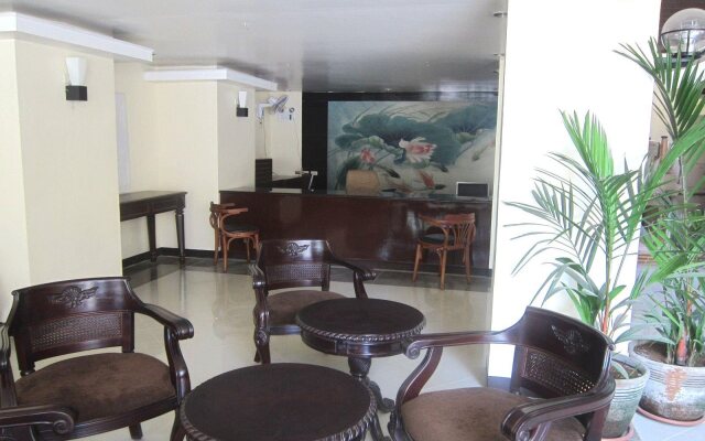 Las Brisas Garden Resort