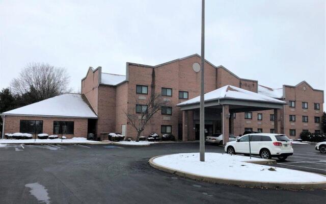 Red Roof Inn & Suites Chestertown