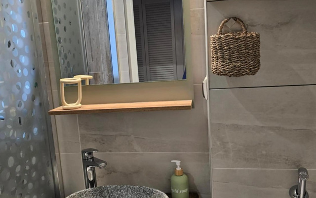 NIKA'S 2BD, Modern, Dondukov Apartment