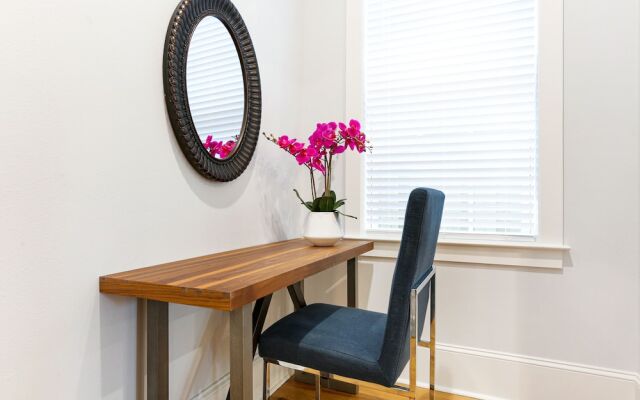 Chic Urban Retreat with Pool Steps to Bourbon St