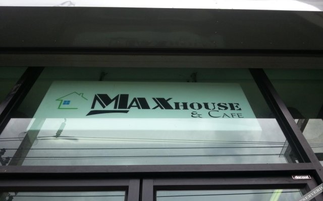 Maxhouse & Cafe @ Vibhavadi 54