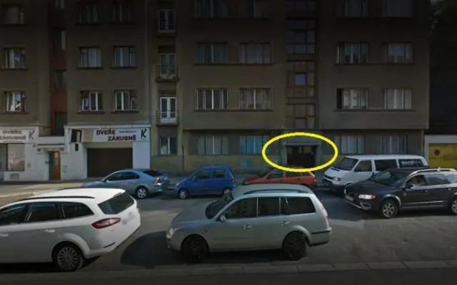 flat 18 minutes from Vaclavske namesti
