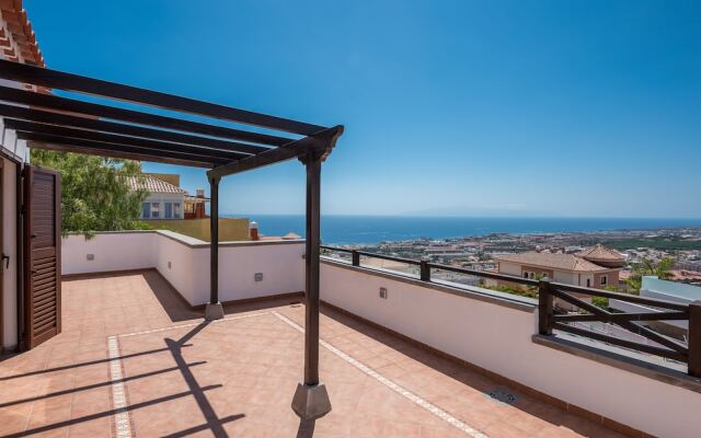 2 Charming Villa,Huge Terraces,Pool,Garden,Seaview