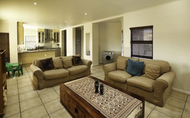 Mulligan, Langebaan 10-sleeper