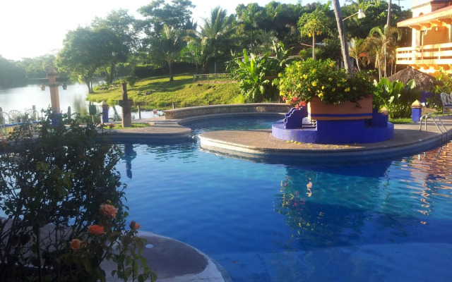 Canadian Resorts Nuevo Vallarta