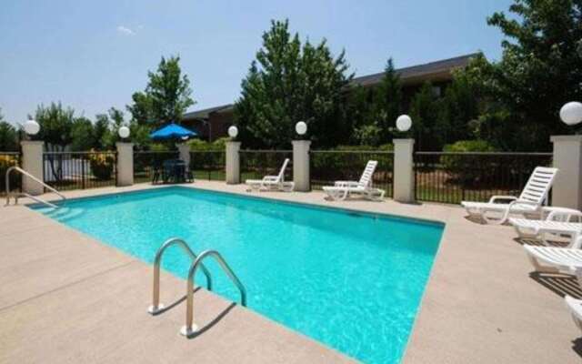 Quality Inn & Suites Tarboro - Kingsboro