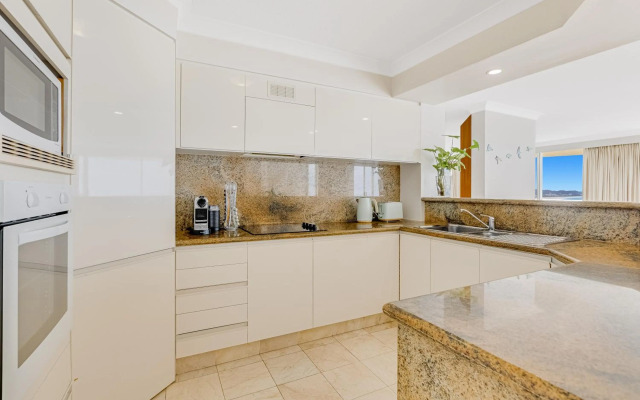 Meridian Tower Apartments