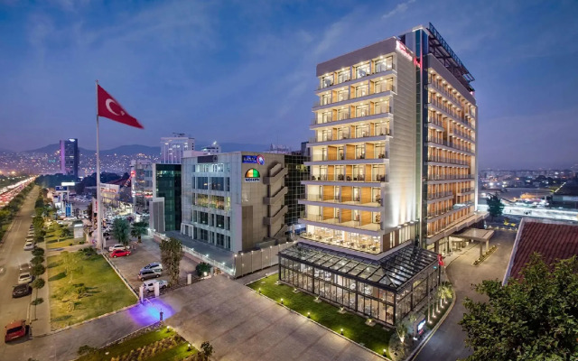 Hilton Garden Inn Izmir Bayrakli