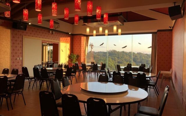 Yanmin Hot Spring Resort