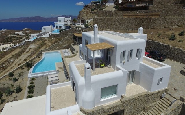 Villa DeLucien
