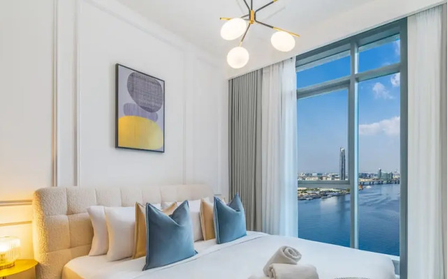 LUX  The Dubai Creek Edge Suite