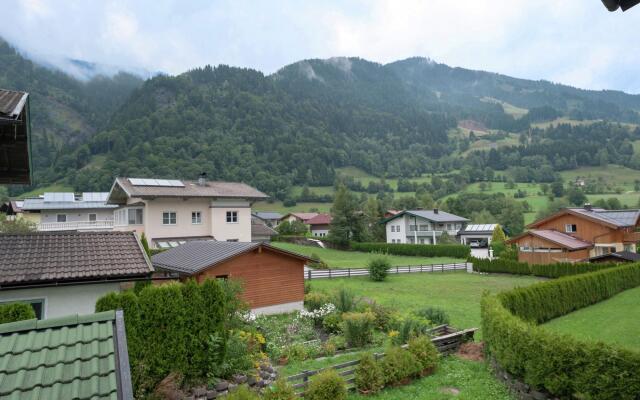 Spacious Holiday Home in Goldegg near Ski Area