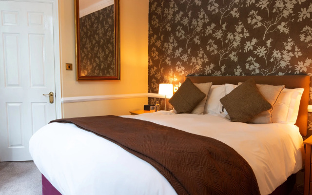 Woodlands Lodge Hotel