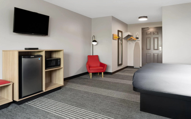 Super 8 by Wyndham Sault Ste Marie On