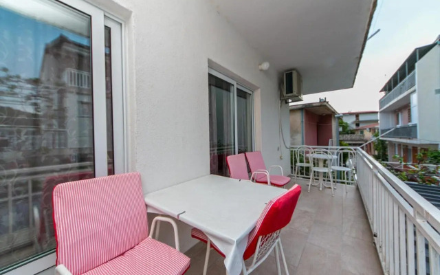 Apartments by the sea Podaca, Makarska - 4734