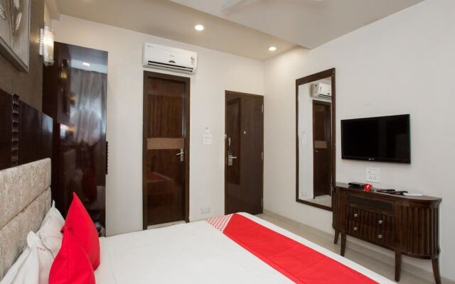 OYO 2377 Hotel Residency