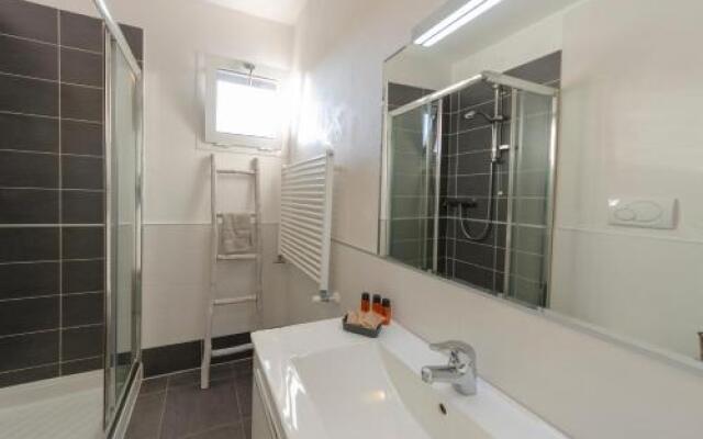 Soleis Sea View Spa Apartment