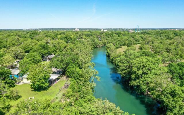 Seele Street River Retreat SS B11