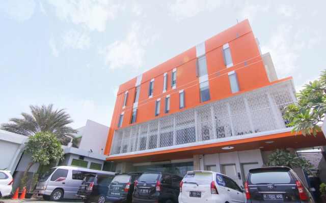 ZenRooms Cengkareng