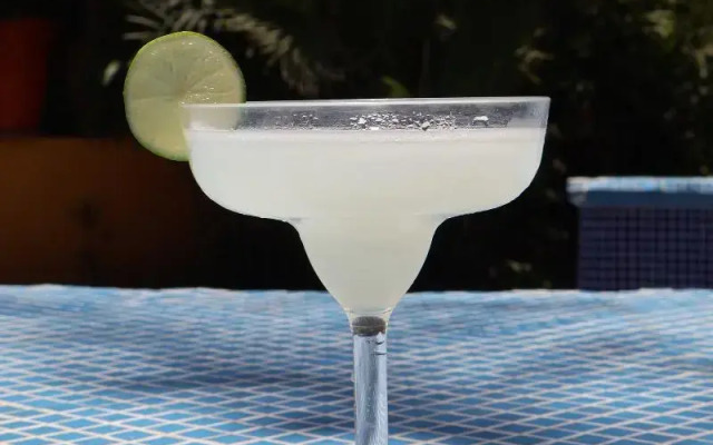 Casa Lotería -Pueblito Sayulita- Colorful, Family and Relax Experience with Private Parking and Pool