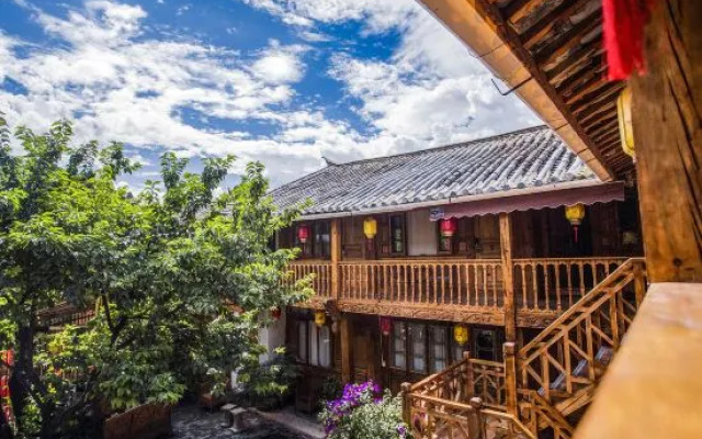 Aojia Courtyard (Lijiang Old Town North Gate Dashuiche)