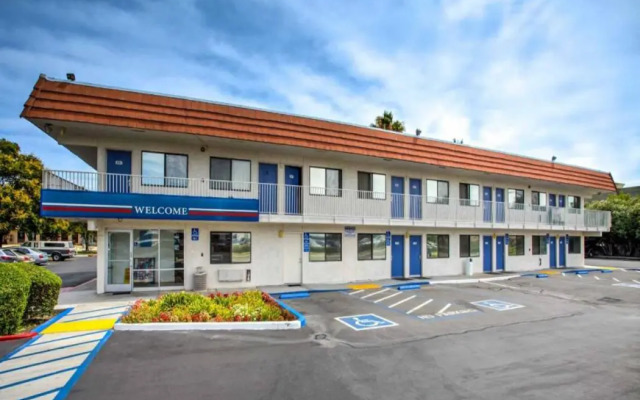 Motel 6 Vacaville, CA