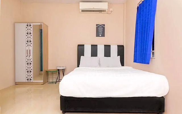 OYO Life 2579 Kost Anggun 2