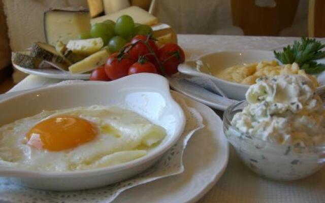 Garni Hotel Platzer