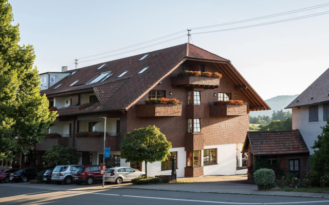 Hotel Restaurant Vinothek Lamm