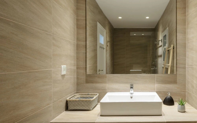 Radiant homm Vouliagmeni Apartment 4ppl