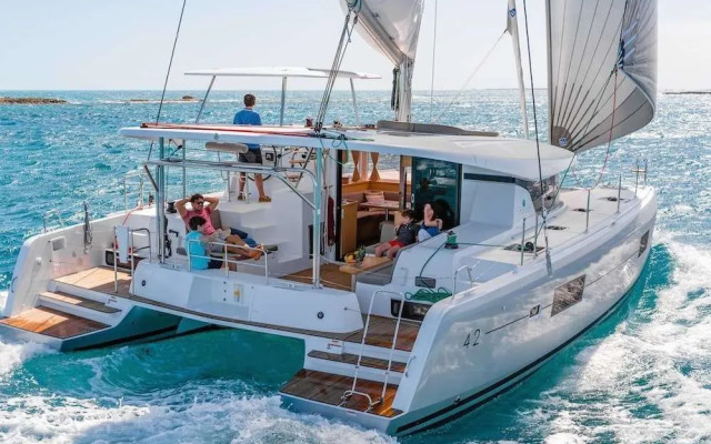 Catacruises