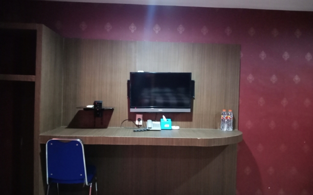 OYO 2574 Z Suites Hotel