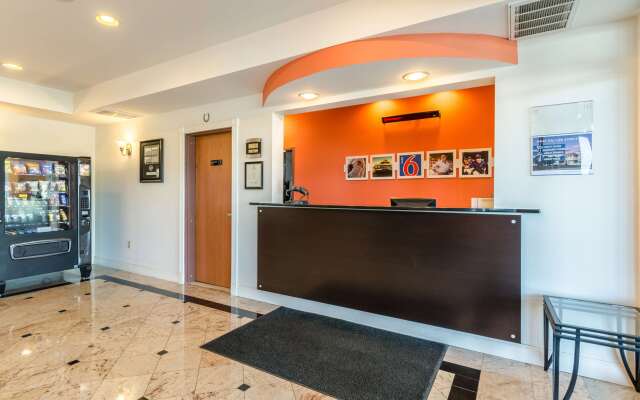 Motel 6 Lexington, VA