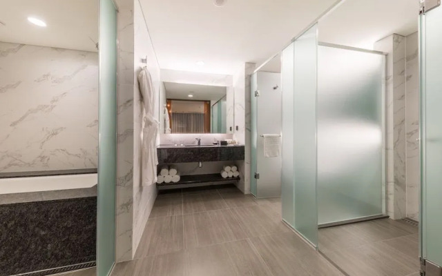 Howard Johnson by Wyndham Incheon Airport