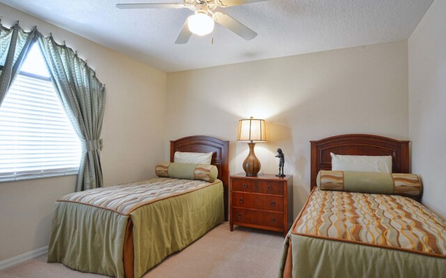 The Shire 4 Bedroom House w Pool - 4704TS