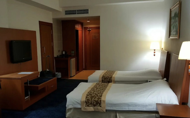 Kiulap Plaza Hotel