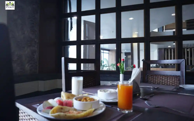 Hotel SC Grand