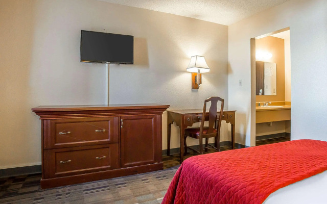 Rodeway Inn Cheyenne I-80 East