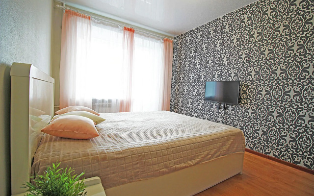 Apartment on Karl Marx Avenue 10A