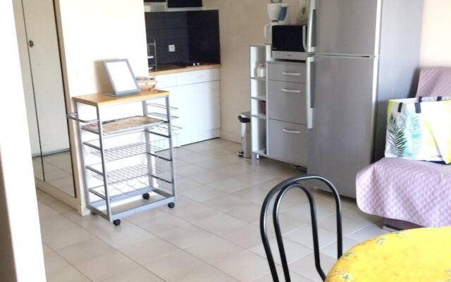 Apartment With one Bedroom in Mandelieu-la-napoule, With Wonderful Mou