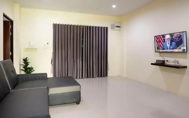 Thip Thip Hotel