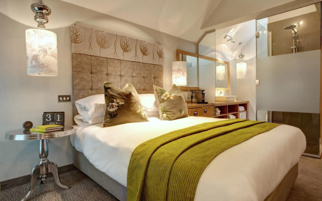 Oddfellows Chester Hotel and Apartments