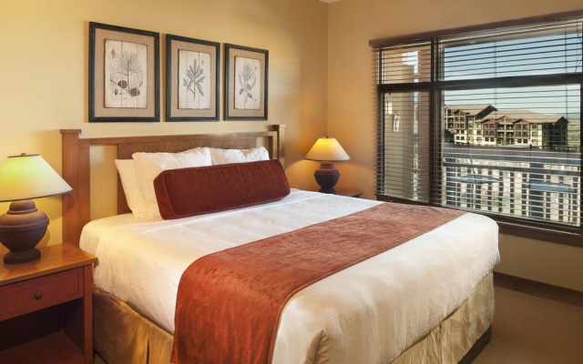 Sundial Lodge