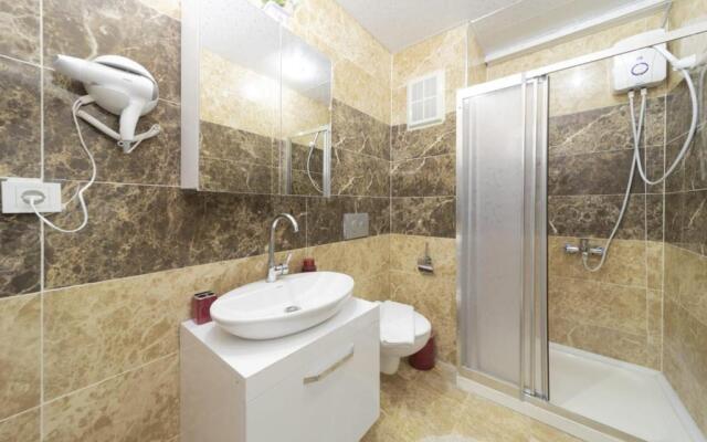 Business-friendly Flat Close to Beach in Konyaalti