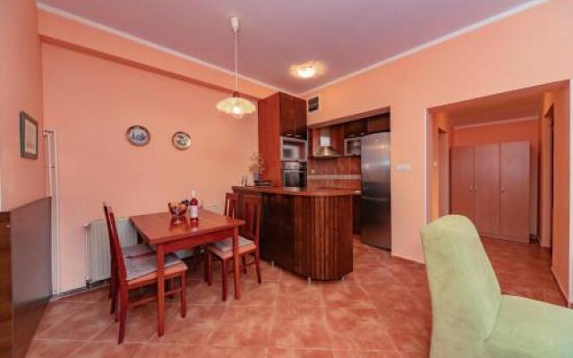 Orange Dream Apartment