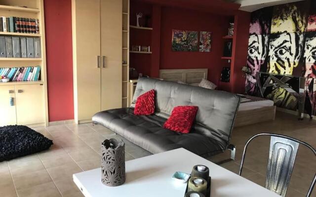 Cathryn Luxury Apartment -3-