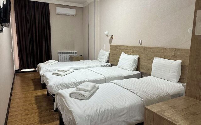 Arg Hotel